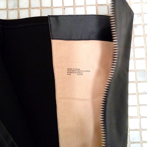 Michael Kors🌟HP🌟 Leather&Textile PW15E SZ 9.5 - Picture 8 of 10